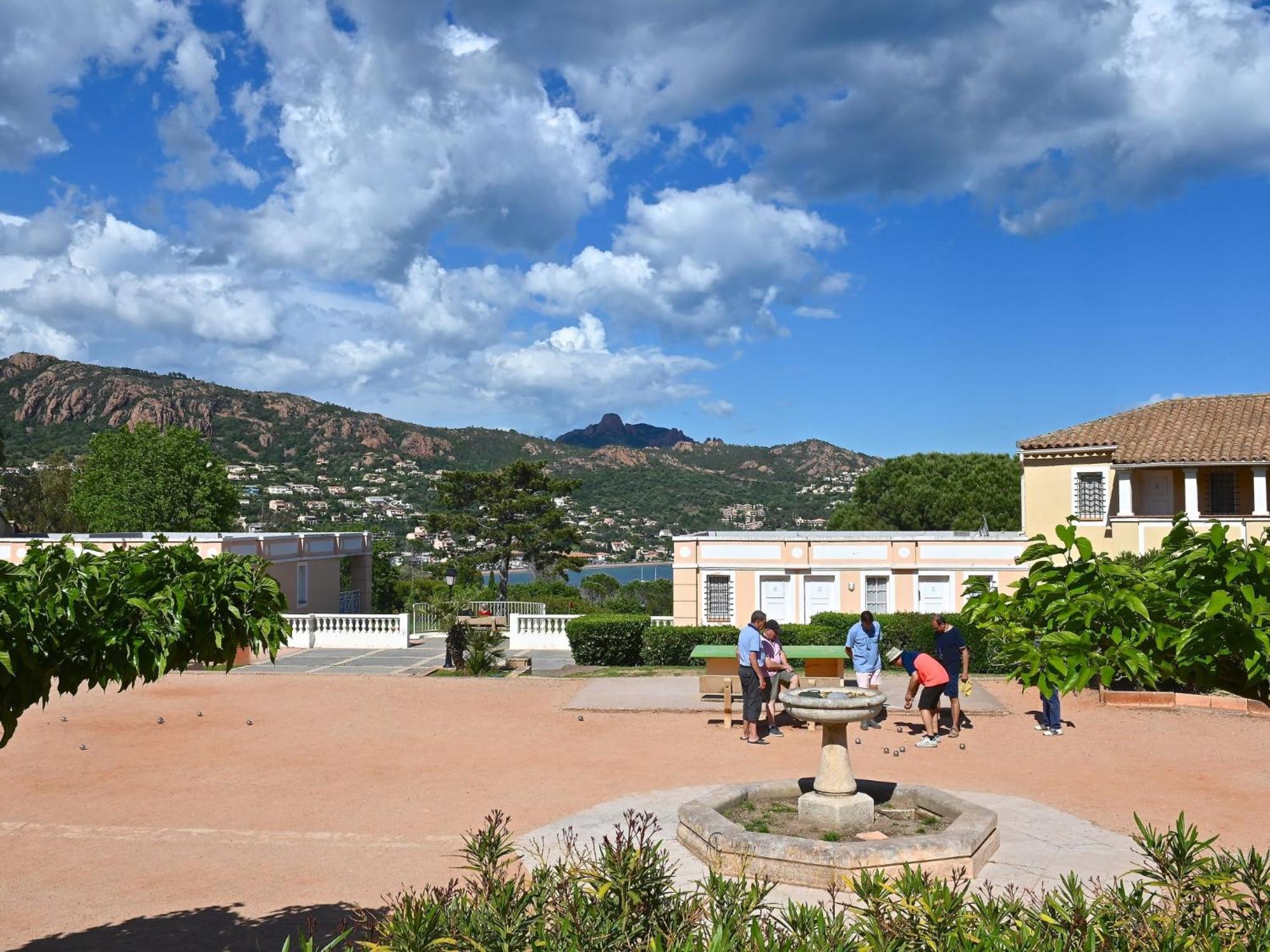 Apartment Village Cap Esterel - L'Esquinade-31 By Interhome Saint-Raphael  Exterior photo